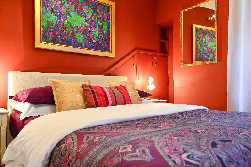 Olivia Hotel